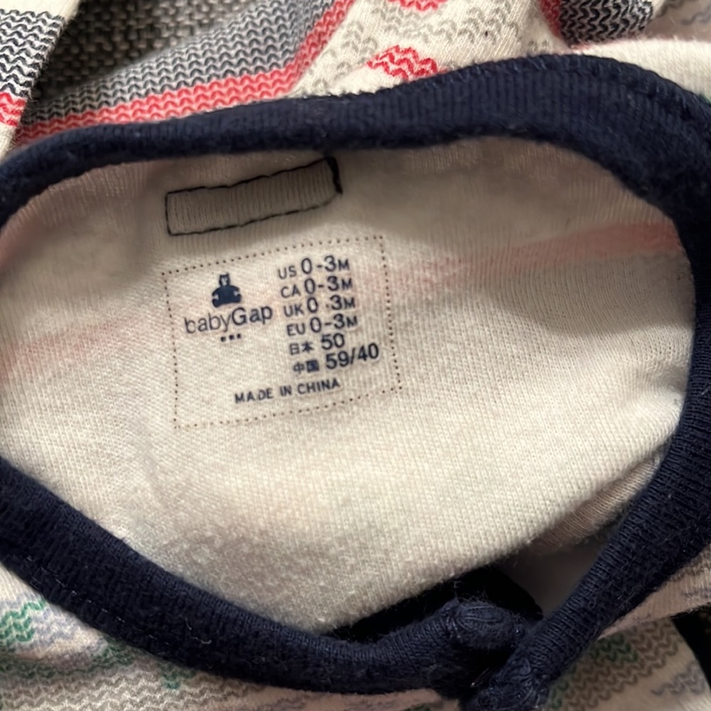 Baby Gap Sleeper - Picture 5 of 5